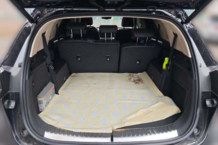 Used BYD Tang New Energy 2019 DM 2.0T All-Wheel Drive Smart Connectivity Enjoyment Model 7 Seats China VI Standard
