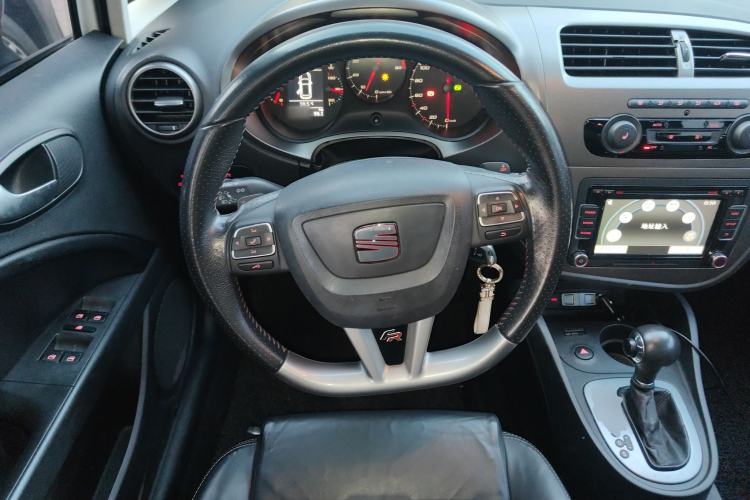 Used Seat LEON 2012 1.8TSI FR model
