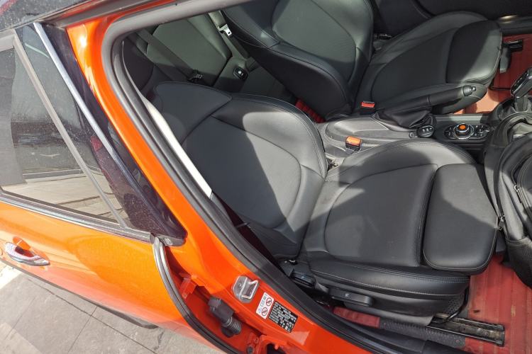 Used MINI 2021 1.5T COOPER Classic Edition Five-Door Version
