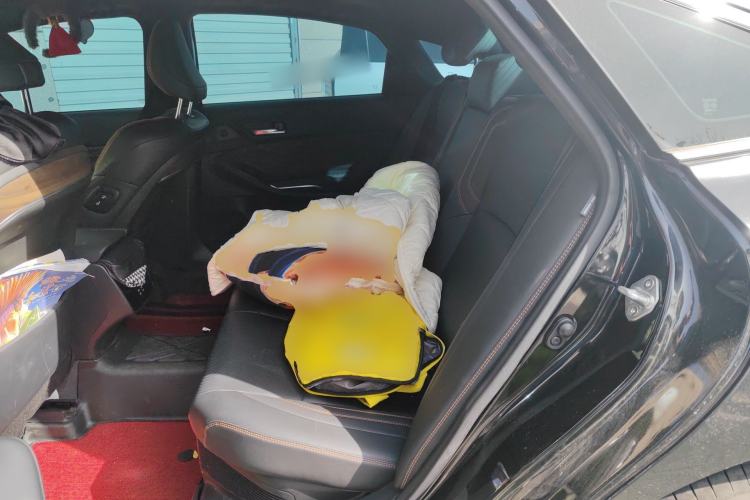 Used Toyota Avalon 2024 Dual-Motor 2.0L Premium Edition Left Rear Seat