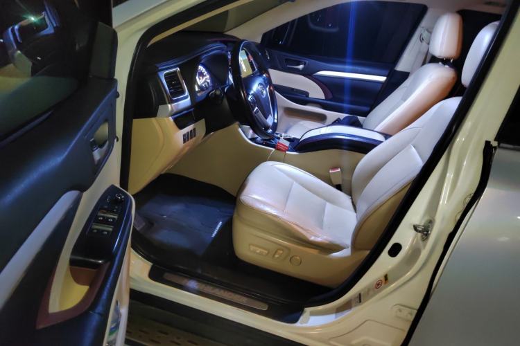 Used Toyota Highlander 2015 2.0T Four-Wheel Drive Luxury Edition 7-Seater