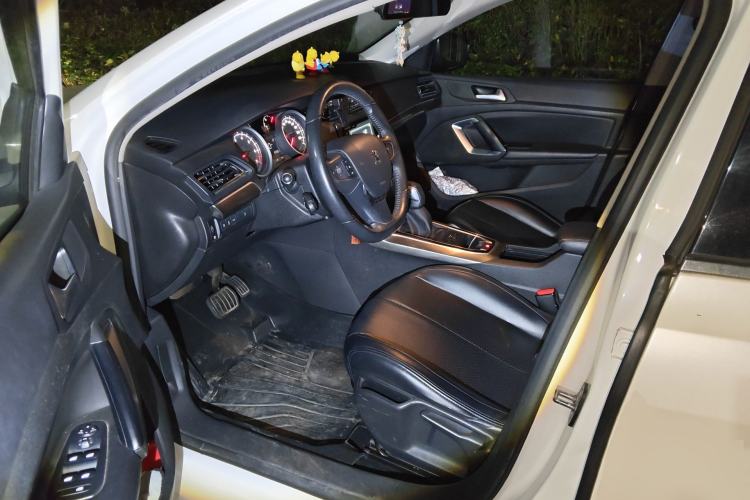 Used Peugeot 408 2014 1.8L Automatic Luxury Edition Driver Seat