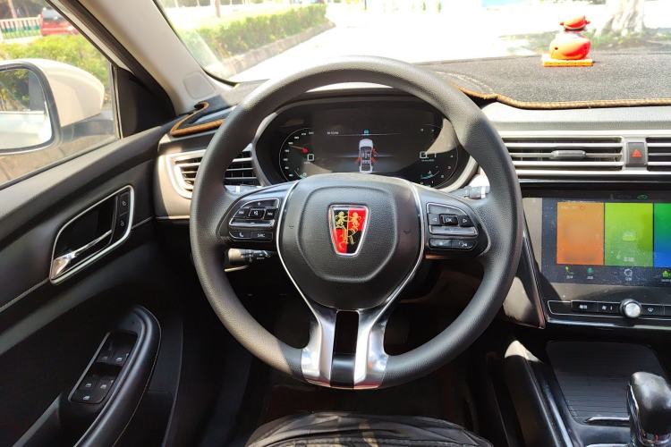 Used Roewe i5 2020 1.5L Automatic 4G Connect Luxury Flagship Edition