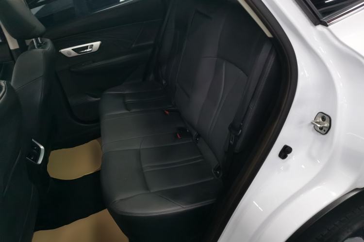 Used Dongfeng Aeolus Huge 2022 Mach Dual-Motor 1.5T MHD Dare-to-Dream Edition
