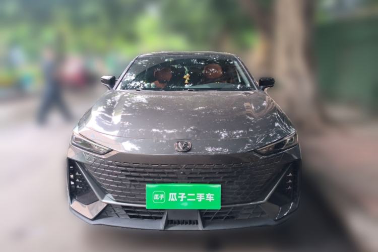 Used CHANGAN UNI-V 2022 1.5T Prestige Version Front