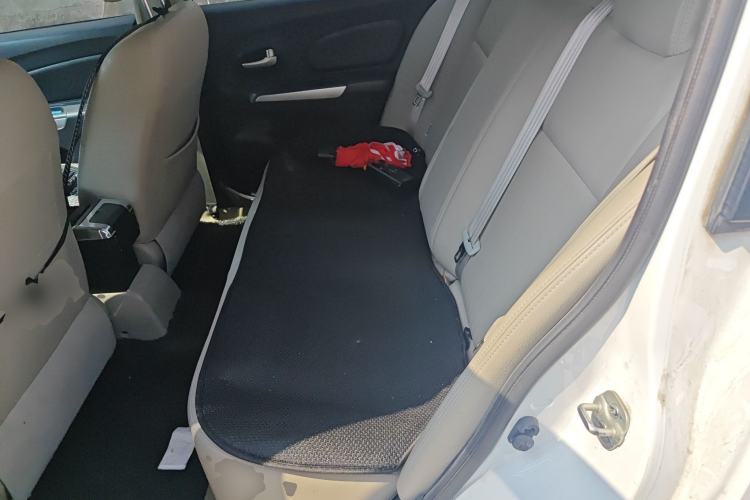 Used Venucia R50 2015 1.6L Manual Luxury Edition