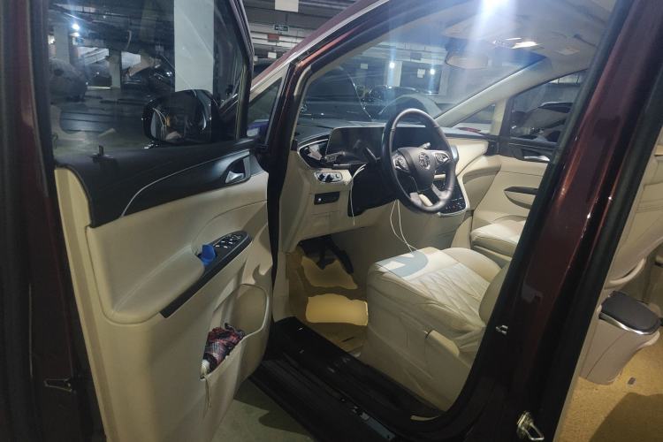 Used Buick GL8 2023 ES Lu Zun Comfort Model
