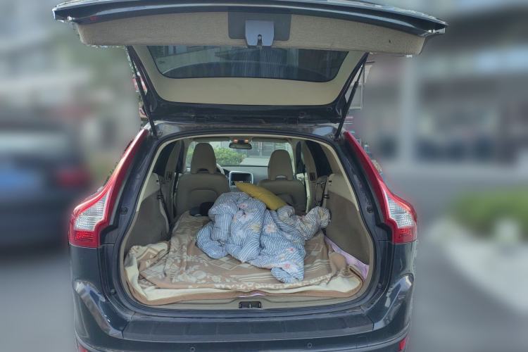 Used Volvo XC60 2011 2.0T Zhiya Edition

