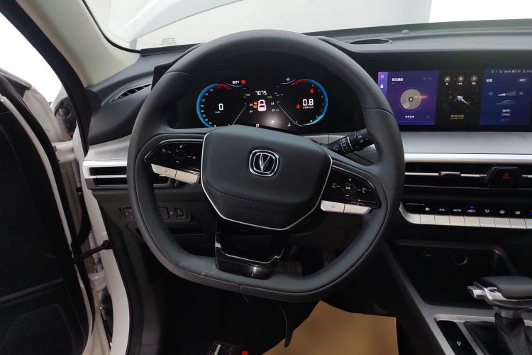 Used Changan CS35PLUS 2023 Enjoy Edition 1.4T DCT Luxury Model
