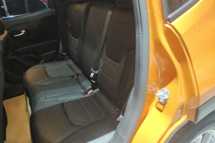 Used Jeep Renegade 2019 220T Automatic Leading Edition
