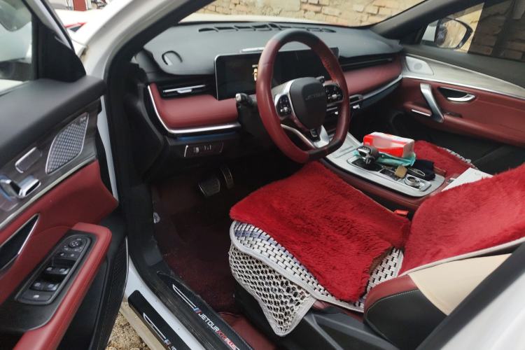 Used JETOUR X70 PLUS 2024 1.6T DCT Luxury Edition 7-Seater
