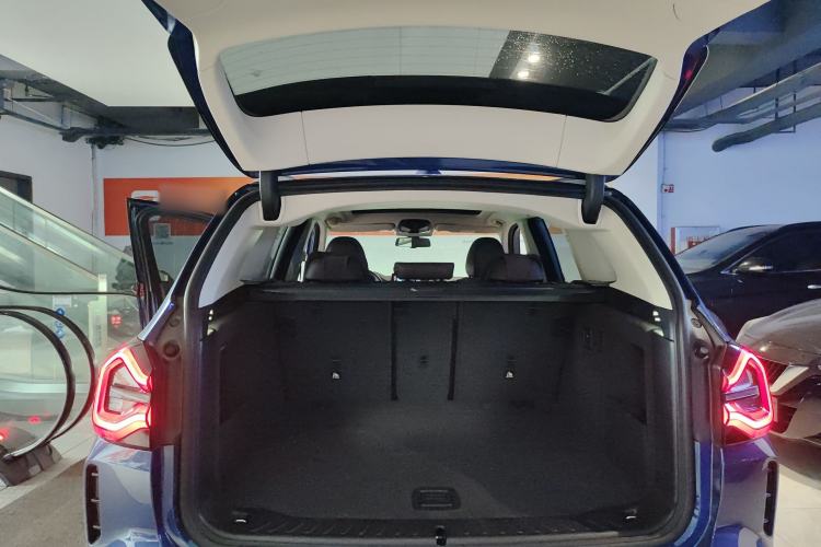 Used BMW X3 2022 Second Facelift xDrive30i Leading Edition M Night Sky Package Trunk