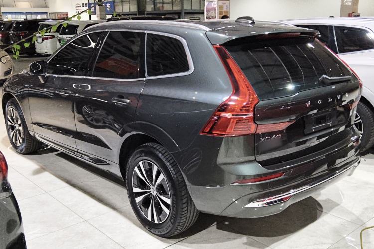 Used Volvo XC60 2022 B5 4x4 Zhiyi Luxury Edition