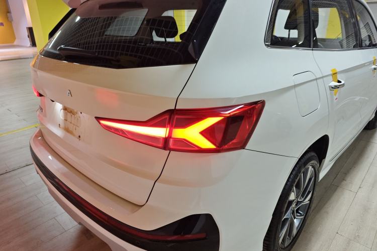 Used Jetta VS7 2024 280TSI Automatic Flagship Edition Right Rear Taillight