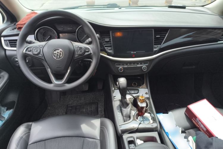 Used Buick Verano 2015 Sedan 20T Dual-Clutch Leading Model Center Console