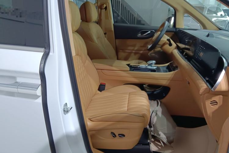 Used VOYAH Dream 2024 PHEV Ultra-Long Range Flagship Edition
