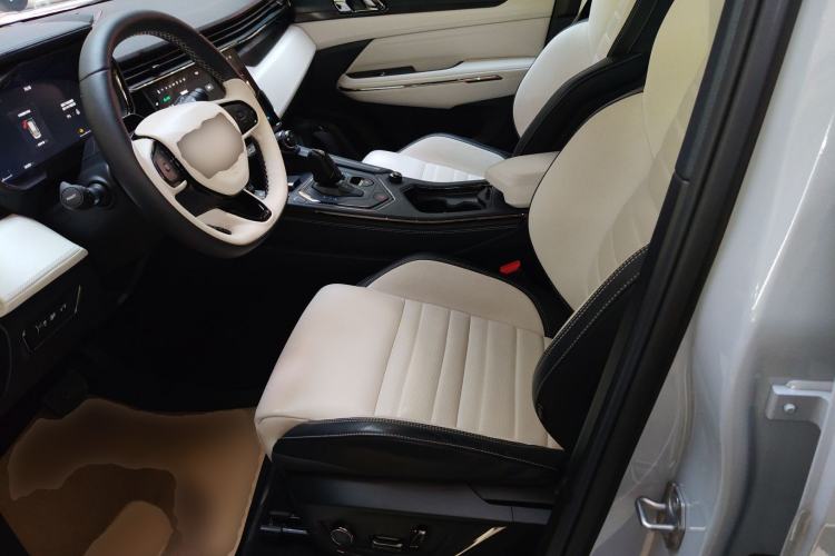 Used Lynk & Co 01 EM-P 2023 1.5TD EM-P Dawn Edition
