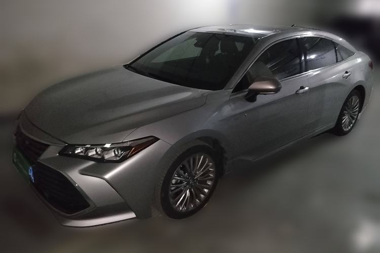 Used Toyota Avalon 2019 Dual-Engine 2.5L XLE Prestige Version China V Standard
