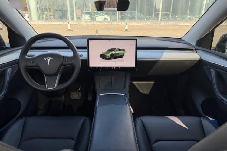 Used Tesla Model Y 2024 Rear-Wheel-Drive Version