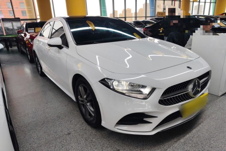 Used Mercedes-Benz A-Class 2020 Facelift A 180 L Sport Sedan Special Configuration
