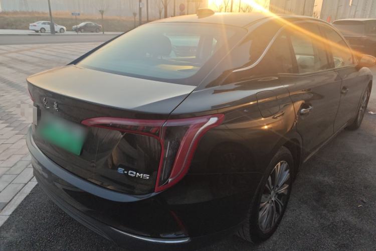Used Hongqi E-QM5 2022 431 km Charge & Enjoy Edition
