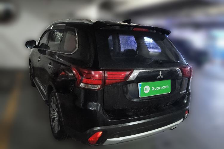 Used Mitsubishi Outlander 2017 2.0L Two-Wheel Drive Glory Edition 5 Seats
