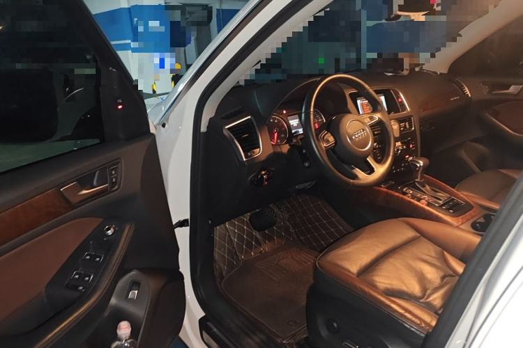 Used Audi Q5 2017 Plus 40 TFSI Technology Model
