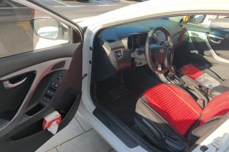 Used Hyundai Elantra (5th Generation / Langdong) 2016 1.6L Automatic Prestige Model Driver Seat