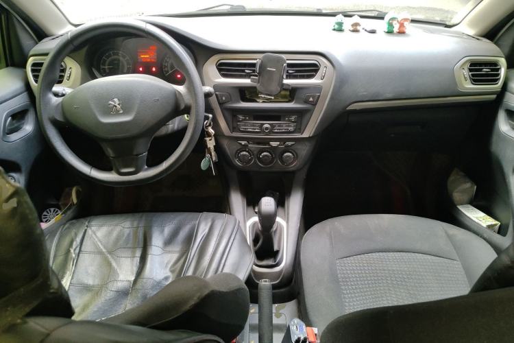 Used Peugeot 301 2014 1.6L Manual Comfort Edition CNG Center Console