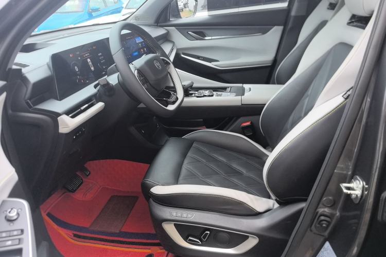 Used Changan CS75 PLUS 2023 3rd Generation 2.0T Automatic Flagship Model
