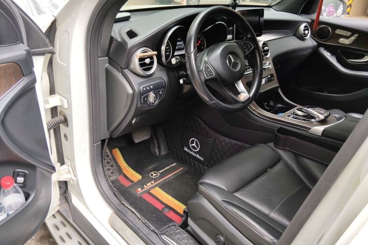 Used Mercedes-Benz GLC 2017 GLC 300 4MATIC Sport Edition Driver Seat