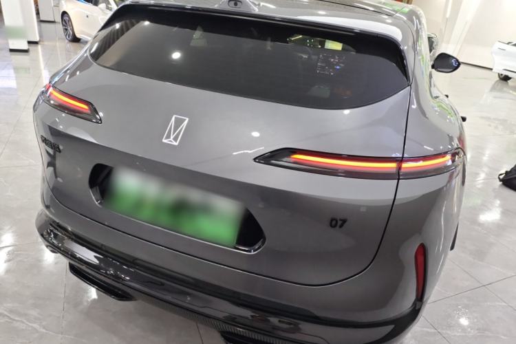 Used Avatr 07 2024 Pro+ Range-Extended Edition Rear Right 45 Deg