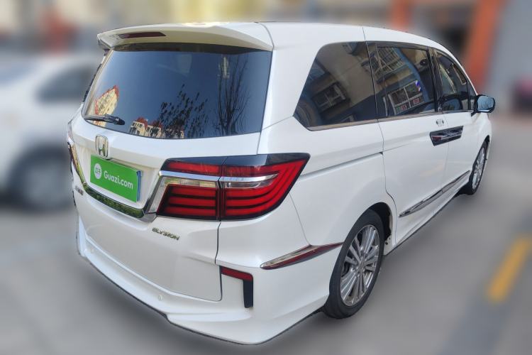 Used Honda Elysion 2016 2.4L Supreme Edition
