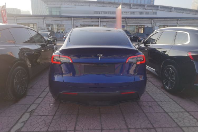 Used Tesla Model Y 2021 Long-Range All-Wheel-Drive Version
