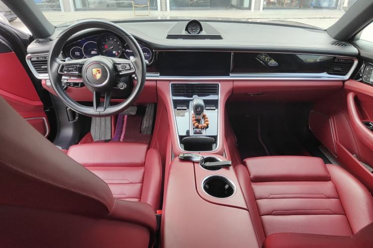 Used Porsche Panamera 2023 Panamera 2.9T Center Console