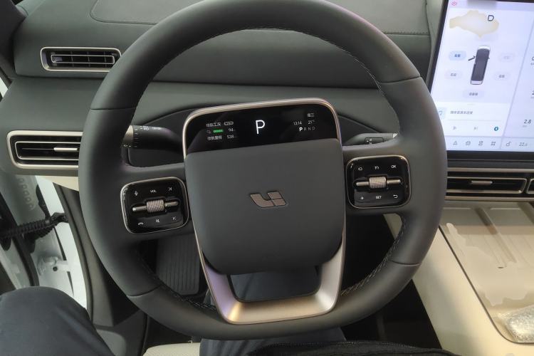 Used Li Auto MEGA 2025 Home Family Special Edition Steering Wheel