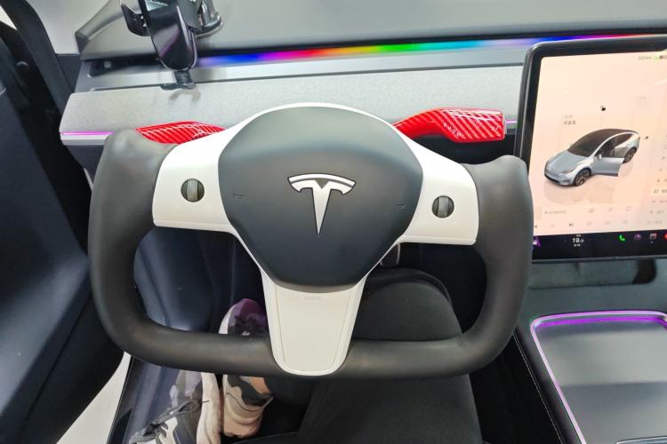 Used Tesla Model Y 2024 Long-Range All-Wheel-Drive Version