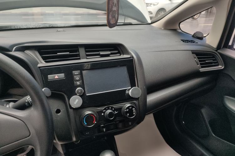 Used Honda Fit 2020 1.5L CVT Comfort Version Center Console