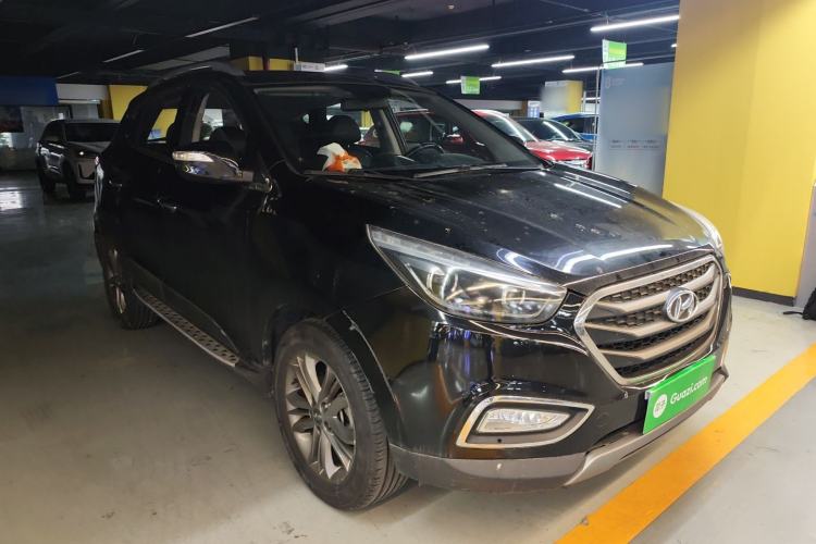 Used Hyundai ix35 2015 2.0L Automatic 2WD Smart Type China IV Exterior 1