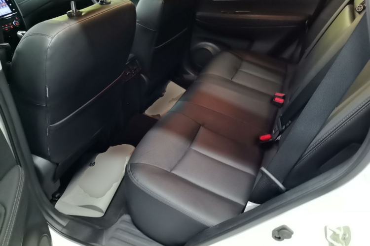 Used Nissan X-Trail 2022 Revised Version 2.0L Two-Wheel Drive Smart Connect & Comfort Edition Left Rear Seat