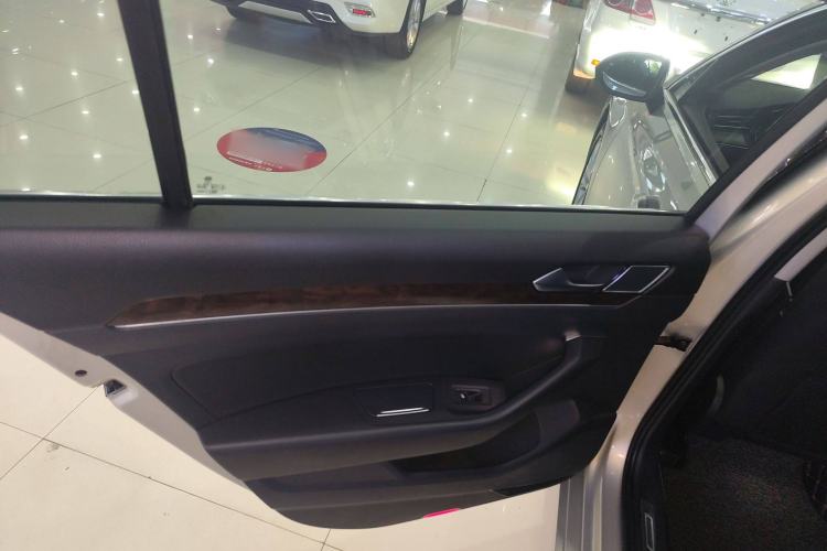 Used Volkswagen Magotan 2019 330TSI DSG Luxury Version China VI Standard