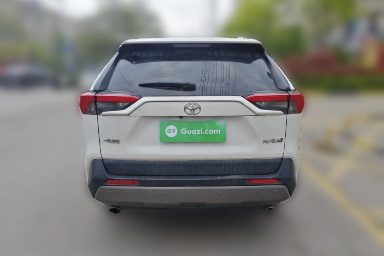 Used Toyota RAV4 2020 2.0L CVT Two-Wheel Drive Fashion Edition Rear