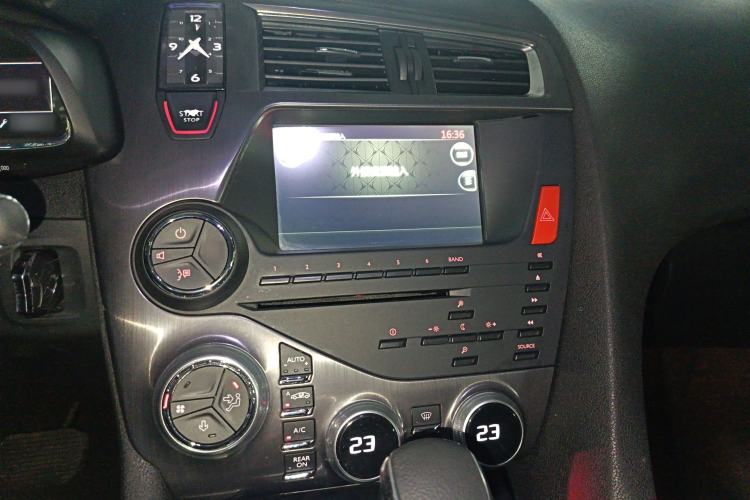 Used DS 5 2014 1.6T Luxury Edition THP160