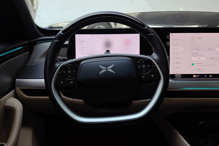 Used XPeng P7 2022 670E+
