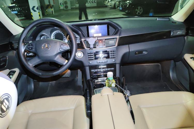 Used Mercedes-Benz E-Class 2010 E 300 L Fashion Model