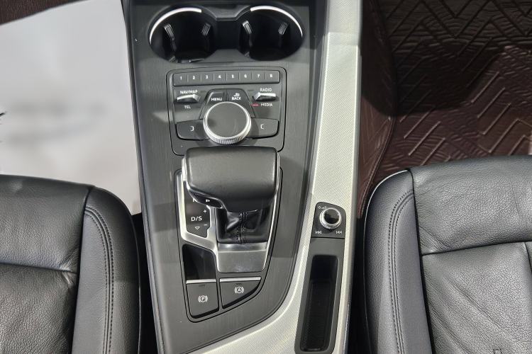 Used Audi A4 2017 45 TFSI allroad quattro Fashion Edition
