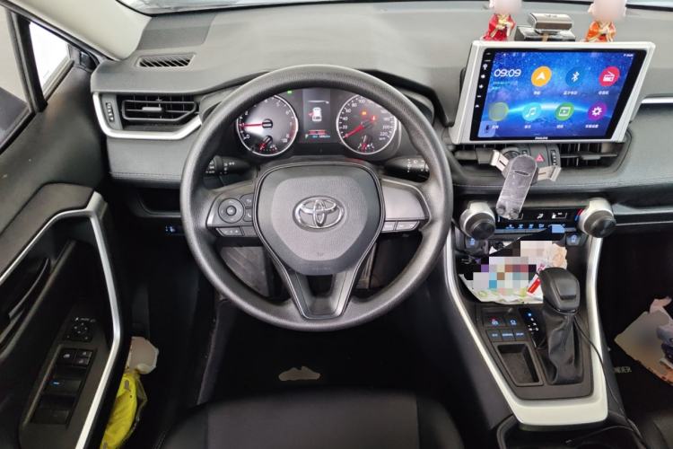 Used Toyota Wildlander 2022 Updated Version 2.0L CVT Two-Wheel Drive Leading Edition
