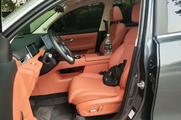 Used Landian E5 PLUS 2026 Model 165km Long-Range First-Adoption Version Ultra 7-seater
