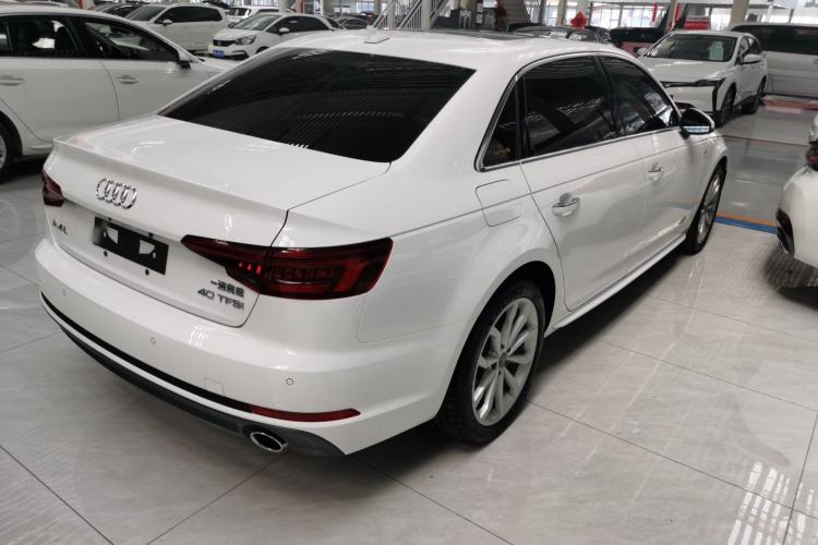Used Audi A4L 2018 30th Anniversary Edition 40 TFSI Fashion Model
