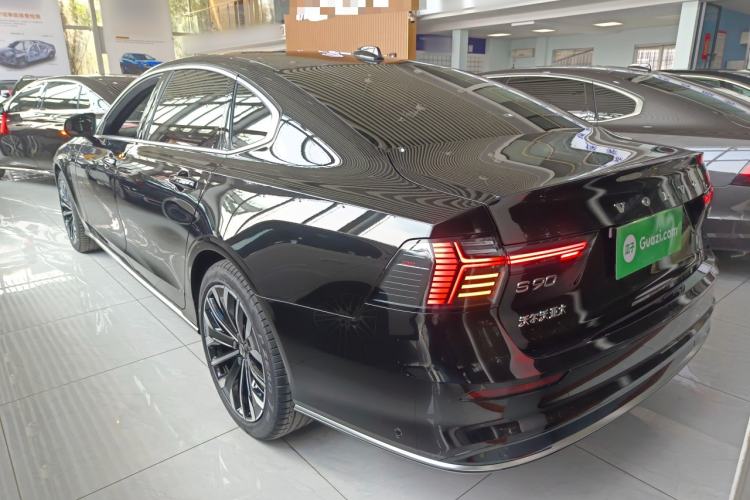 Used Volvo S90 2026 B5 Zhiyuan Luxury Edition Rear Left 45 Deg